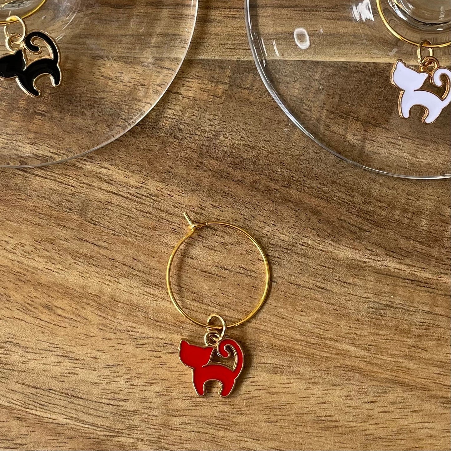 Individual Gold Cat 20mm Wine Glass Charm Rings