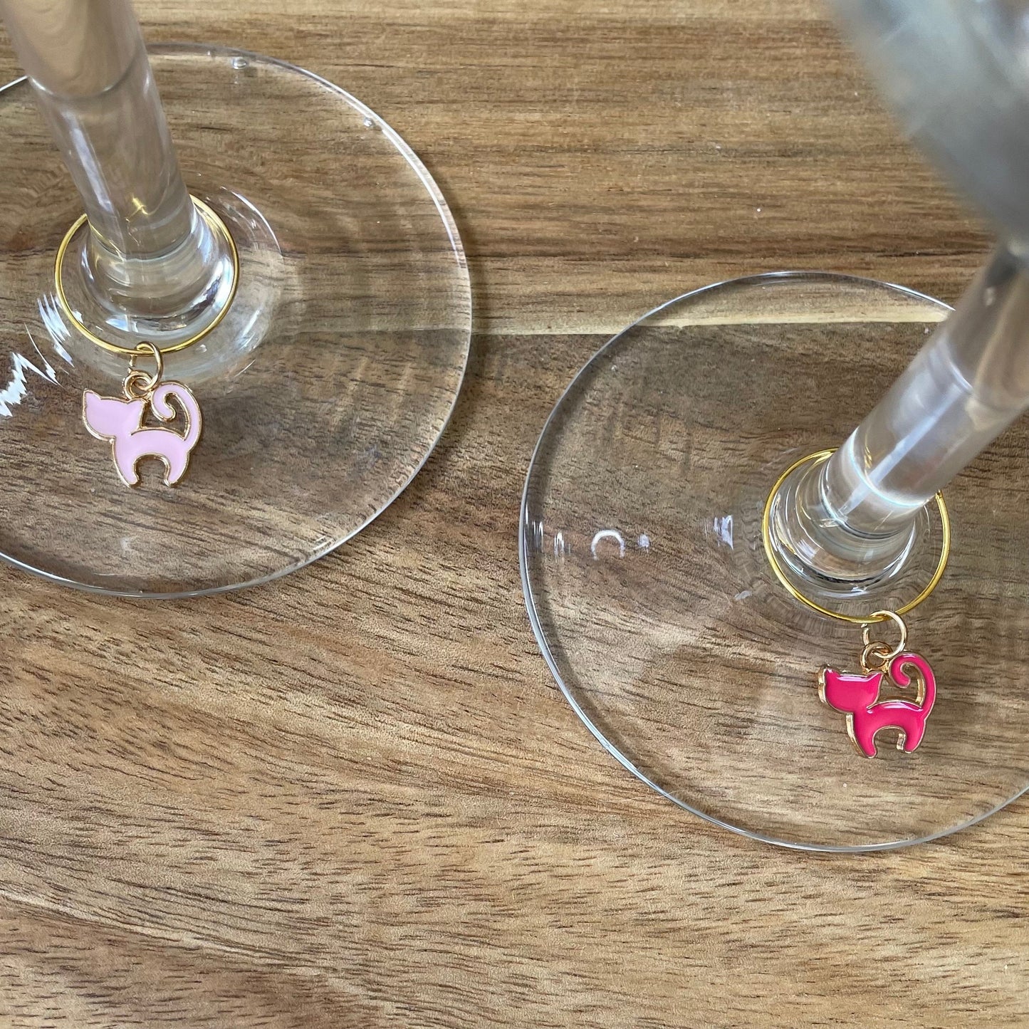 Individual Gold Cat 20mm Wine Glass Charm Rings