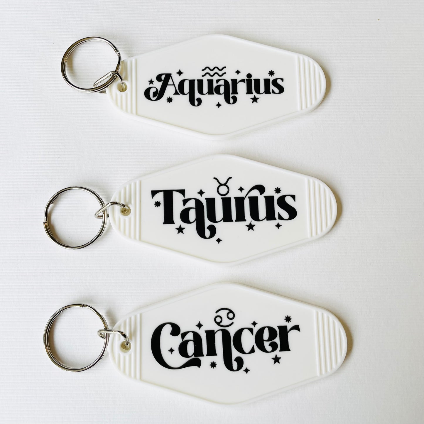 Hotel / Motel Retro Keychain with UV DTF images - Star Signs