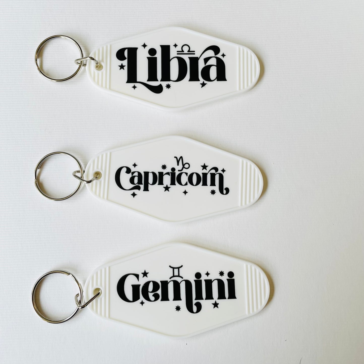 Hotel / Motel Retro Keychain with UV DTF images - Star Signs
