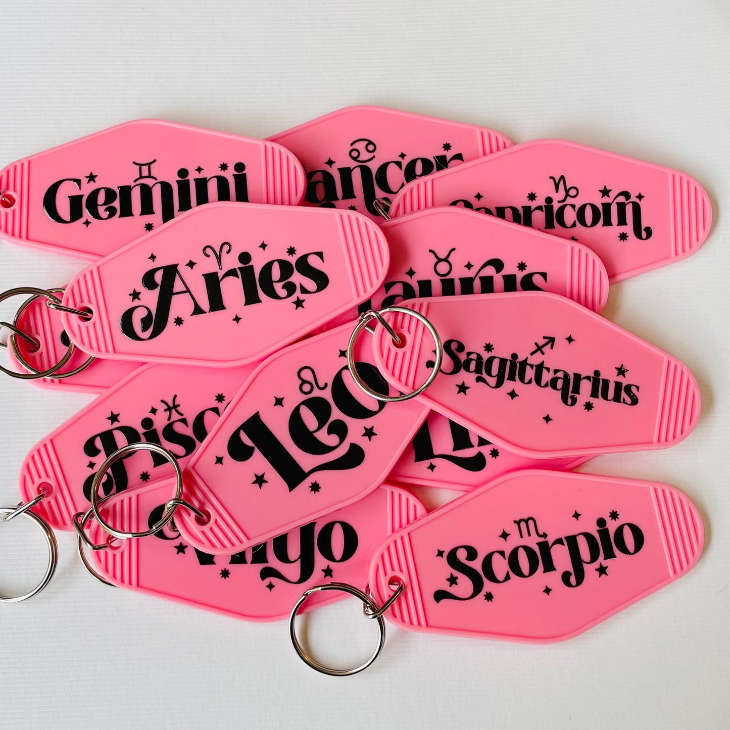 Hotel / Motel Retro Keychain with UV DTF images - Star Signs