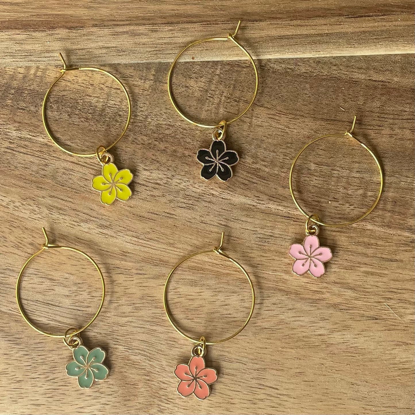 Gold 25mm Wine Glass Charm Rings with Enamel Gold Charms